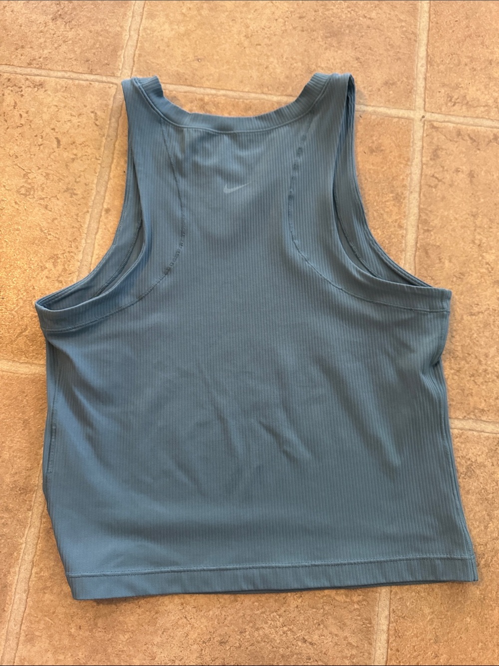 Nike workout tank S